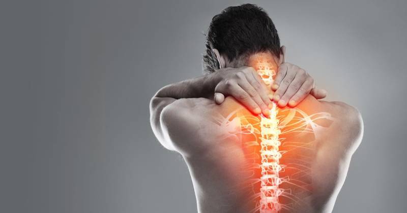 đau cổ vai gáy
